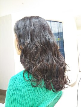 美容室 アネックス(ANNEX) 大人かわいいグラマラスカール