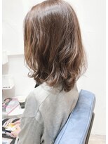 ミッシェル アフロート(michelle afloat)&nbsp;20代30代40代50代レイヤーならラウンドCカーブカットで動き