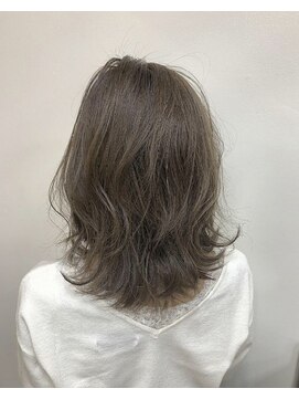 マロン(MARRON) ミディアムレイヤースタイル×シナモンベージュ☆