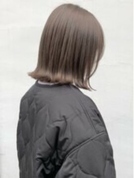 ヒート バイ アンカットラウンジ 渋谷(HEAT by UNCUT&LOUNGE) ☆ダブルカラー/グレージュカラー/ケアブリーチ/［渋谷］