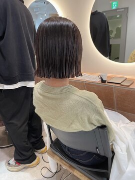 キャンバス バイ ネオリーブ 横浜西口(Canvas by neo.) ミニボブ ぱつっとボブ ダークグレージュ sn