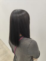 ビーヒアナウ N゜03 金沢駅西店(BE HERE NOW) 艶髪ブルーブラック