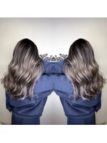 ロロ(LoLo.)&nbsp;グレー系バレイヤージュ