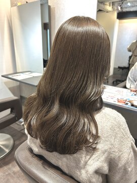 エイル 西梅田(eyl) オリーブベージュ★平野