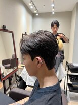 ステージ(STAGE)&nbsp;韓国メンズヘア　ダウンパーマ　カルマパーマ　センターパート