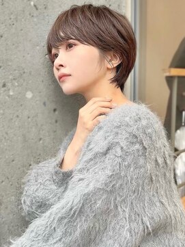 アイドットプラス 表参道(i.+omotesando) 小顔ヘアふんわりショート簡単スタイリングブリーチなしカラー