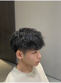 パーマ残り刈り上げメンズヘアツーブロックツイストスパイラル