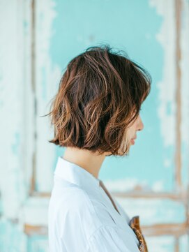 アラワラブルー(arrawarra blue) ナチュラルショート☆ボブ/20代/30代/40代/50代/倉敷/白楽町