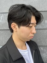 ヒュイル バイ ニアウ(Hwyl by Niau) メンズマッシュセンターパートスパイラルパーマニュアンスパーマ