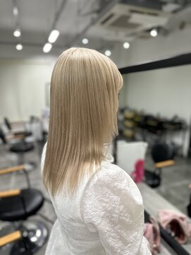 ポプルス(popls) ブロンドベージュ/抜きっぱなし/ミルクティーベージュ