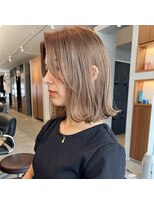 イル 天神西通り店(ill)&nbsp;20代30代ボブ/ミディアムレイヤー／グレージュ/透明感/天神/大名