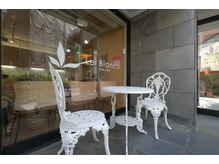 Lei Blanca　池尻店の雰囲気（明るい雰囲気の路面店です）
