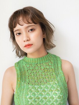 エミュー 上大岡店(emue) ハッシュカット/グレージュ/デザインカラー/上大岡駅