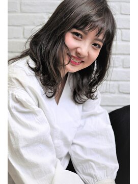 ネウィ ハウオリ 札幌駅前(newi hau'oli) ミディアム×ダークアッシュ