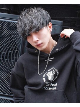 シン(syn) スパイラルパーマ　ツイストスパイラルパーマ 波巻きパーマ