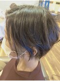 オリーブグリーンピアスカラー