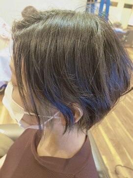 ルミュー(le mieux) オリーブグリーンピアスカラー