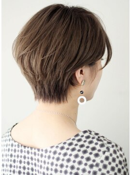 ルアン 上通り(ruen) くびれショート 耳かけ ショートカット 絶壁解消 ruen 熊本