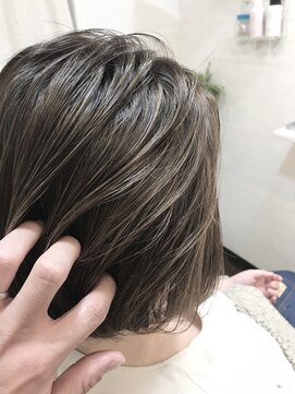 ヒッピーヘアー(Hippie Hair) ホワイトアッシュグレージュ