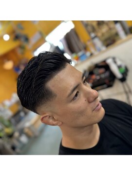 パーラーフリークス(PARLOR FREAKS) フェードスタイル