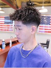 ローサムカットワークス(LOSOME CUT WORKS)&nbsp;フェードカット　フェザーアップ　ジェットモヒカン