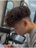 スペインカール　ツイストスパイラル眉カットメンズパーマ