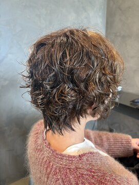 ユウシヘアー(Yushi Hair) パーマスタイル