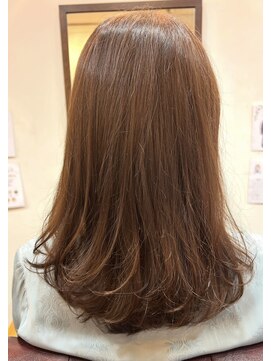 ヘアー グリーン(hair green) ミディアムロング40代50代/レイヤーカットミディアム