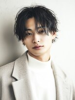 カットもパーマもイケメンパラダイス Men's天王寺 濡れ感センターパート束感マッシュ