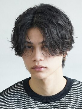 フィフス 渋谷(fifth) 渋谷大人波巻きスパイラルパーマメンズカットセンターパート緩め