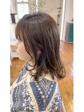 テラス(Terasu) 函館/グレージュ/透明感/つや髪/大人可愛い/ヘッドスパ