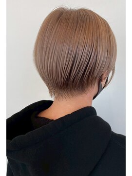 ジェコ ブラン(gecko. brun) 丸みショートボブ/ハイトーン/透明感カラー #武蔵小山美容室