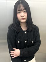 チグン(Jigun)&nbsp;ハッシュカットとグレージュカラー