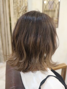 シェア(SHARE hair make works) 【２０代・３０代】バレイヤージュのグレーアッシュ