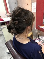 ジジデザイン(jiji DESIGN)&nbsp;ユルフワヘアアレンジ　jiji DESIGN 浜口勇太