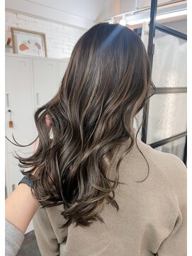 イコ 表参道原宿(ico) 【オフィスで浮かない】コントラストハイライト