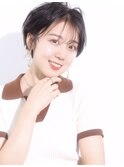 ショートヘア×フェイスフレーミング