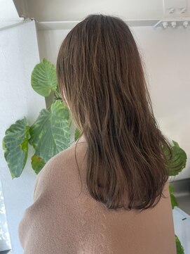 ボンドヘアーアンドスタイル(bond hair&style) 透明感カラー