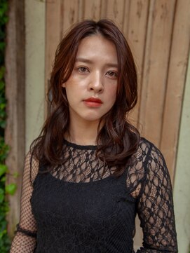 リュープリエ 笹塚(Lieu plie) 暖色系ブラウン×顔まわりセミロングレイヤー