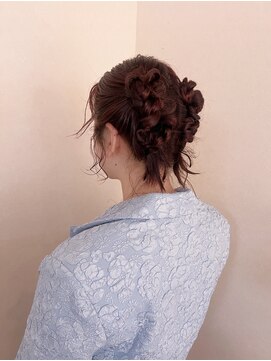 ホテリー(Hotely) ツインアレンジ/暖色カラー/ヘアセット/レッドヘア