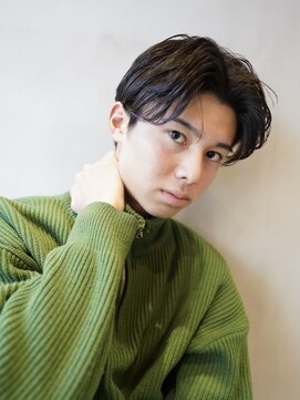 ニコ トウキョウ ロジック(nico TOKYO Logic) センターパートニュアンスパーマフェザーパーマ