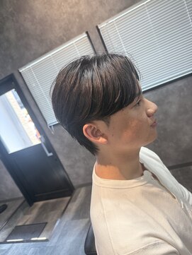 スウェルホワイト(SWELL WHITE) 曲がる縮毛矯正で作る毛流れセンターパート　福岡香椎美容室