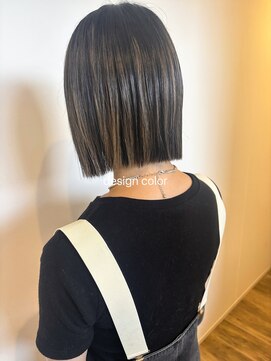 アンジュールテラス(UNJOUR TERRACE) デザインカラー×ぱっつんボブ