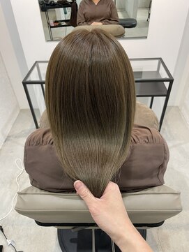 アッシュベージュカラー