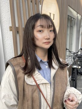 ナチュラルブラウン×顔周りレイヤー