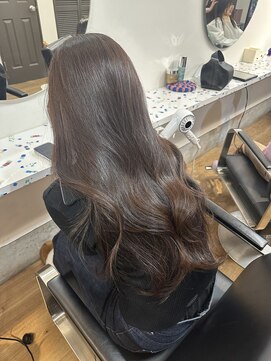 ラック(LUCK) イルミナカラー/船橋/くすみベージュ/細めハイライト