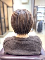 トレセッテ(tre sette)&nbsp;丸みシルエットボブスタイル/マットブラウンカラー