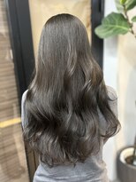 ヌープヘアーアイス(NUUP.hair ici)&nbsp;暗髪でも透明感◎艶感たっぷりダークオリーブグレージュ