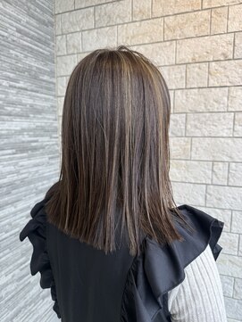 ルシード スタイル リコット(Lucido Style Ricotto) ボブレイヤー顔周りレイヤーカットハイライトカラーグレージュ