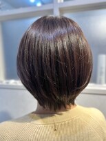 コハク(COHAQ BEAUTY AND RESORT)&nbsp;大人ショート/ショート/レイヤー/艶カラー/20代/30代